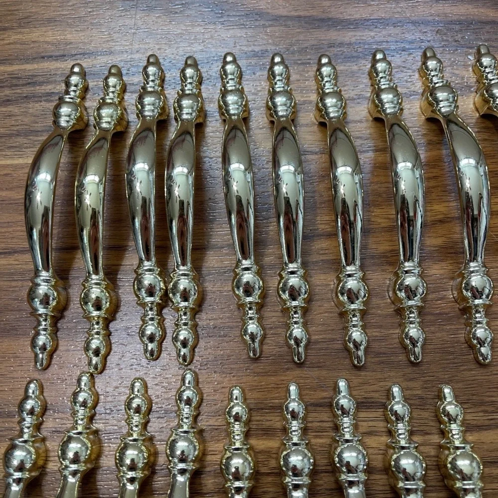 23‎ VTG Amerock Drawer Pulls 3